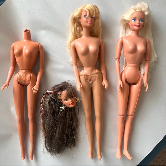 Vintage Barbie Mattel 1966 (2) 1993 (1) - Picture 1 of 9